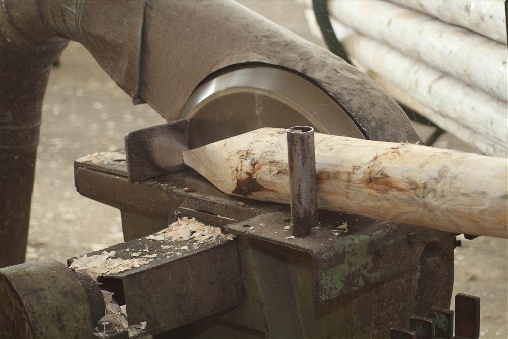 Hoe herkent men de kwaliteit van palen voor een houten omheining?